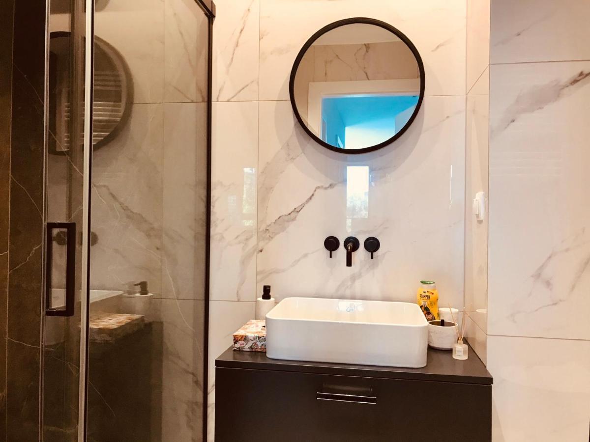 Baltic Riviera Apartments - Garden Sanctuary Retreat غدانسك المظهر الخارجي الصورة