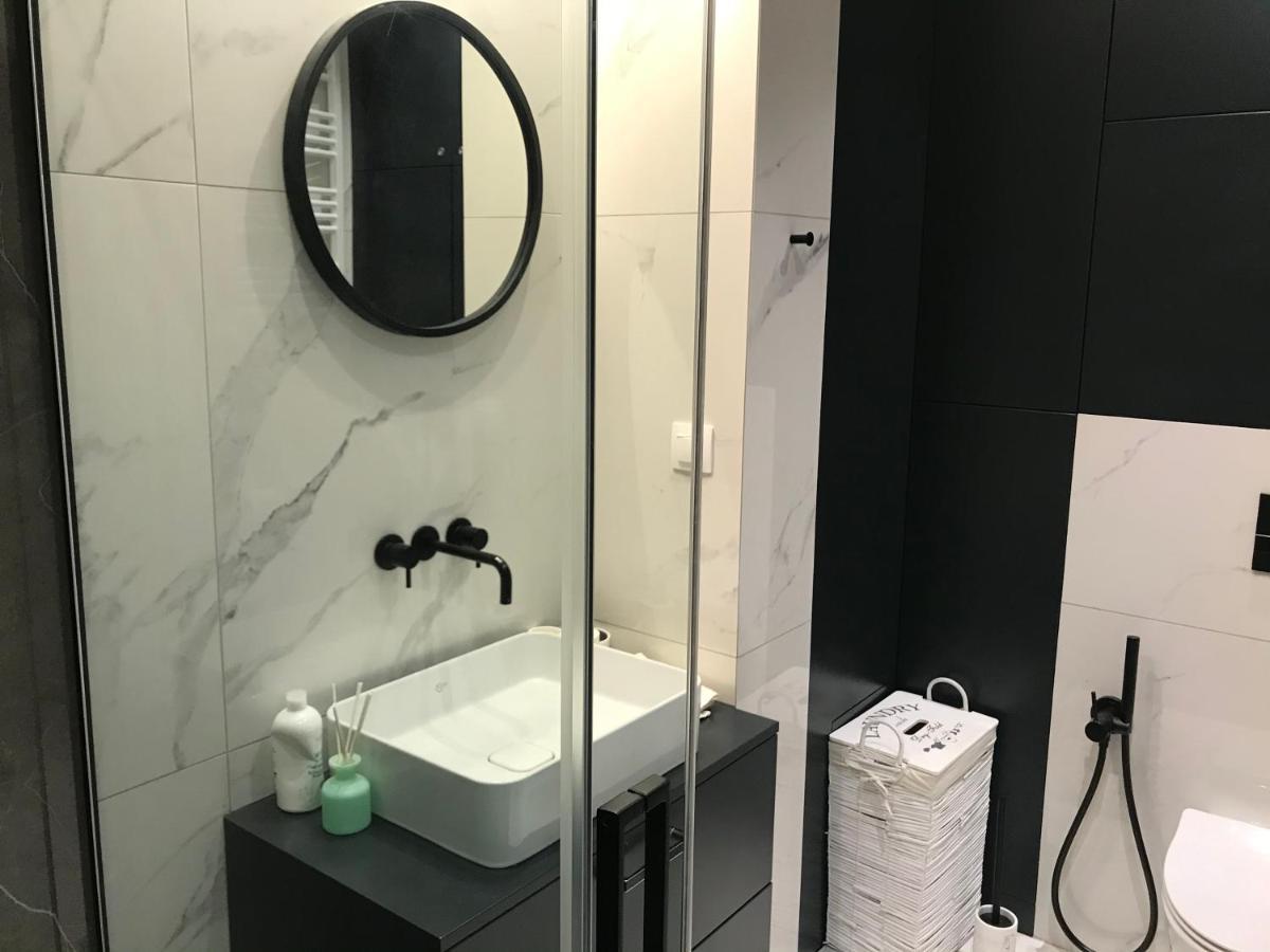 Baltic Riviera Apartments - Garden Sanctuary Retreat غدانسك المظهر الخارجي الصورة